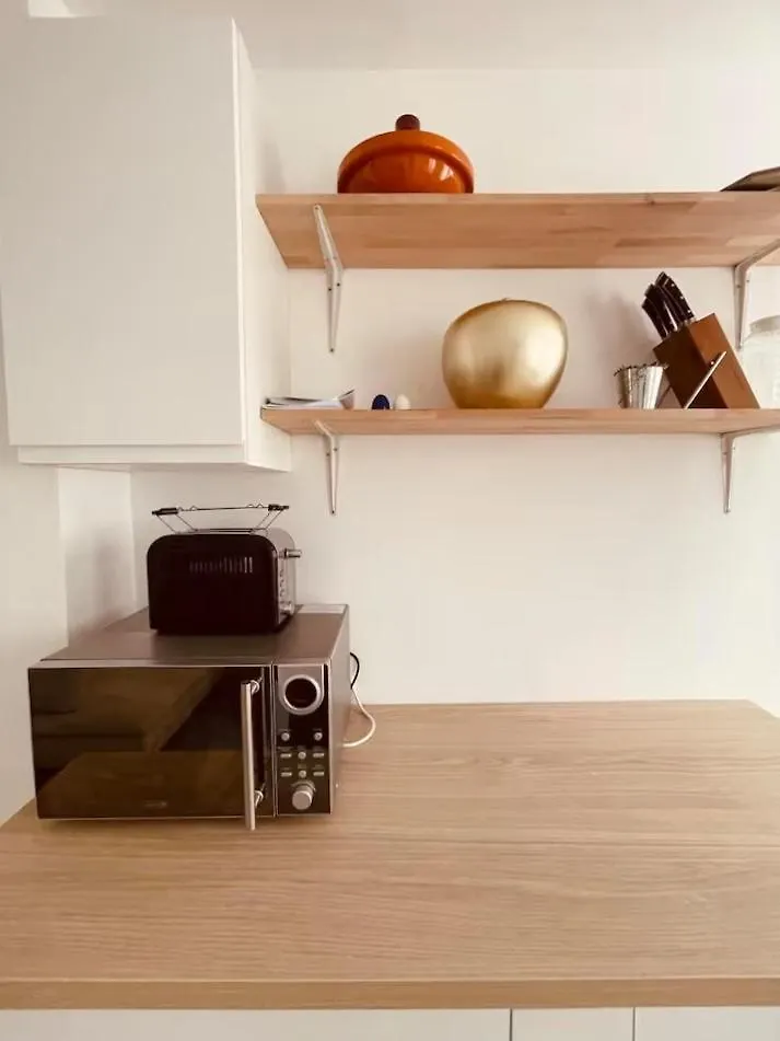 Appartement Cosy - Saint Louis Paris 10 0*,  프랑스